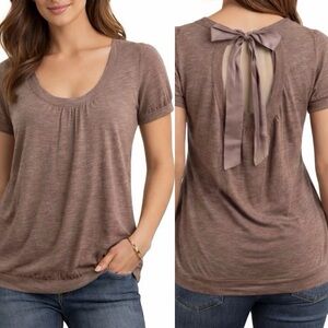 EUC One Clothing Vintage Y2K Brown Short Sleeve Bow Embellished T-Shirt. Size M.